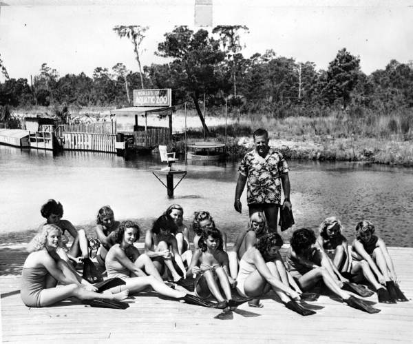 Mermaids-in-training with Newt Perry, circa 1948