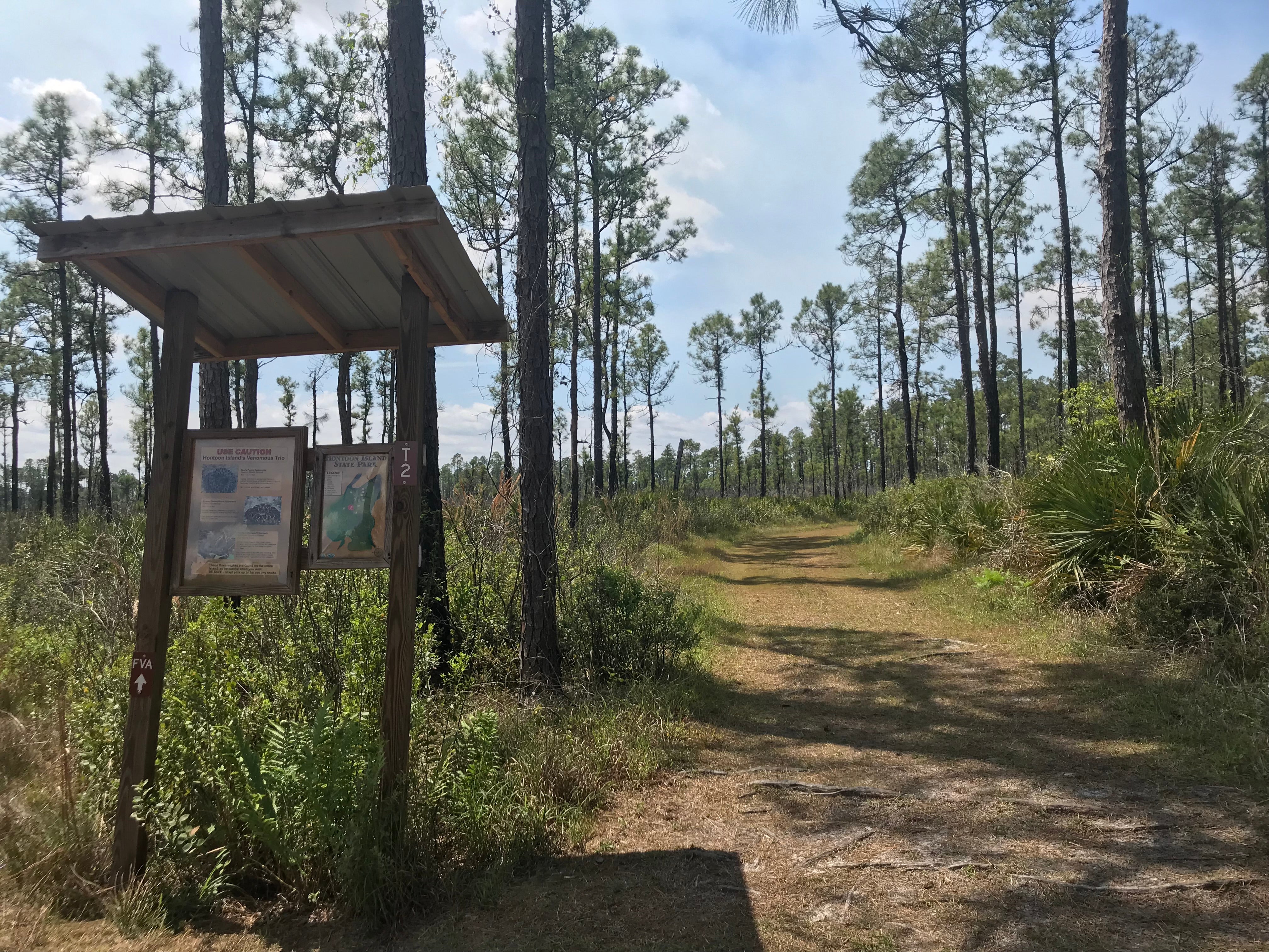 Hiking trail & kiosk at Hontoon