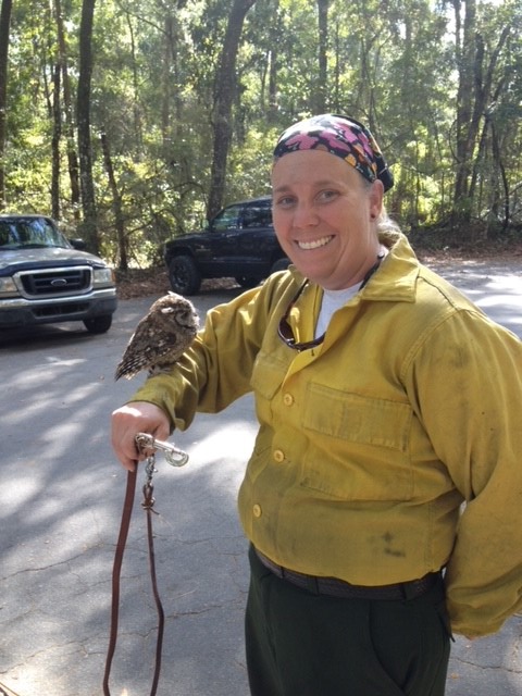 An image of Tiffany Vickery with an owl 
