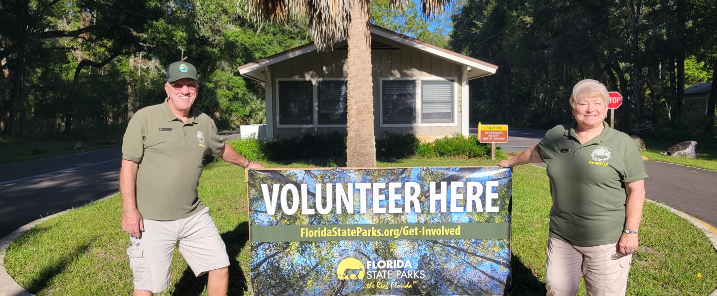 Volunteers Bruce and Brenda Dobbs