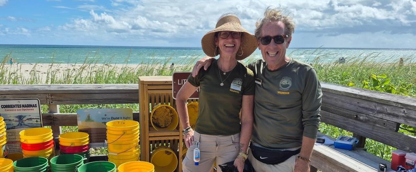 Volunteers at MacArthur Beach