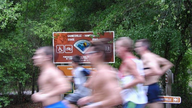 Group of runners on the Gainesville-Hawthorne State Trail