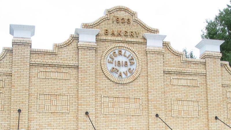 A view of the old Ferlita Bakery sign.