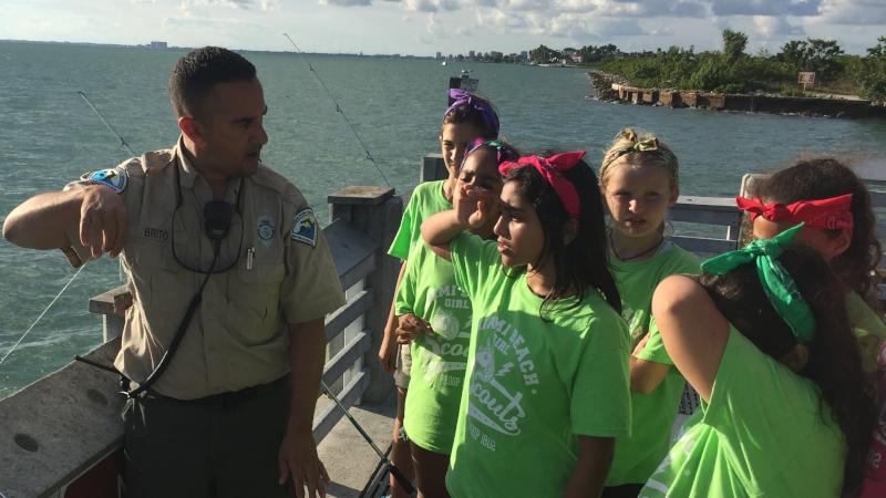 jorge teaching fishing GS troop 1802