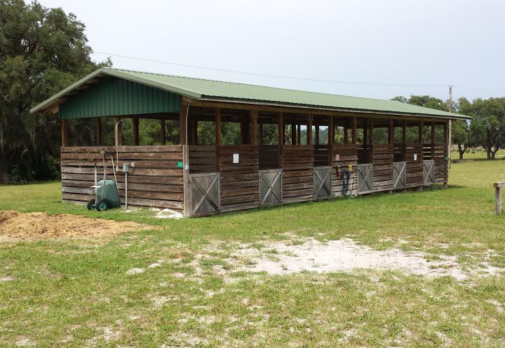 Horse barn at Fechtel Tract Lower Wekiva