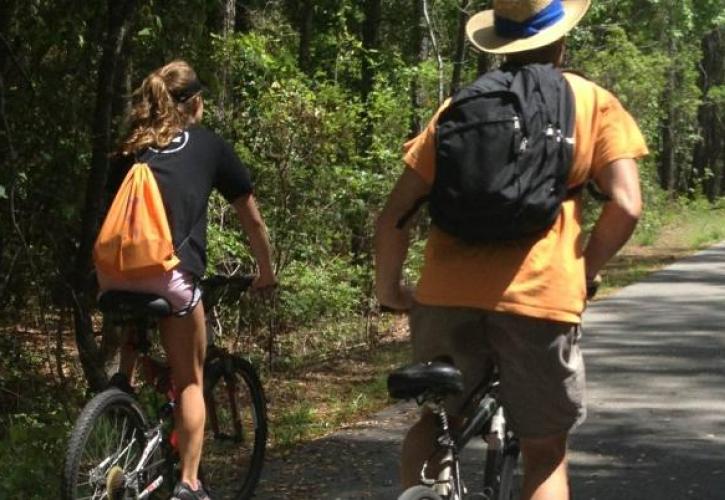 Riders at Gainesville Hawthrone Trail