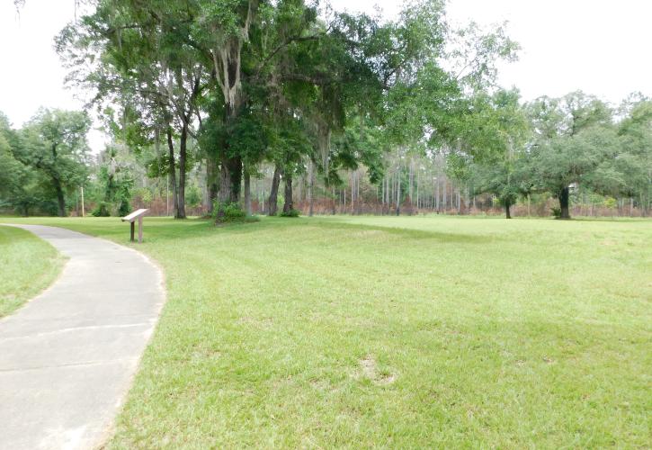 Historical Trail at Letchworth-Love Mounds Archaeological State Park