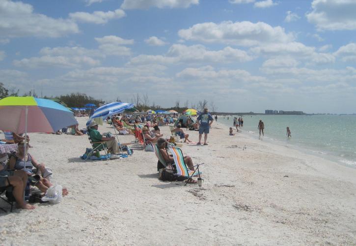 Swimming and sunbathing at Lovers Key Beach