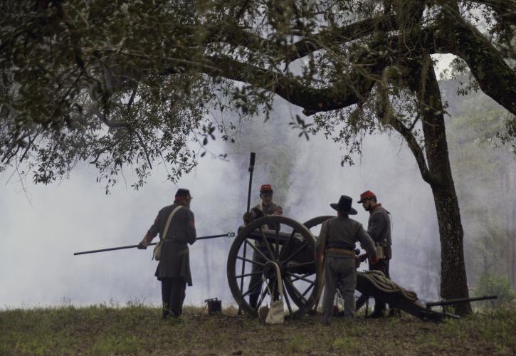 loading cannon